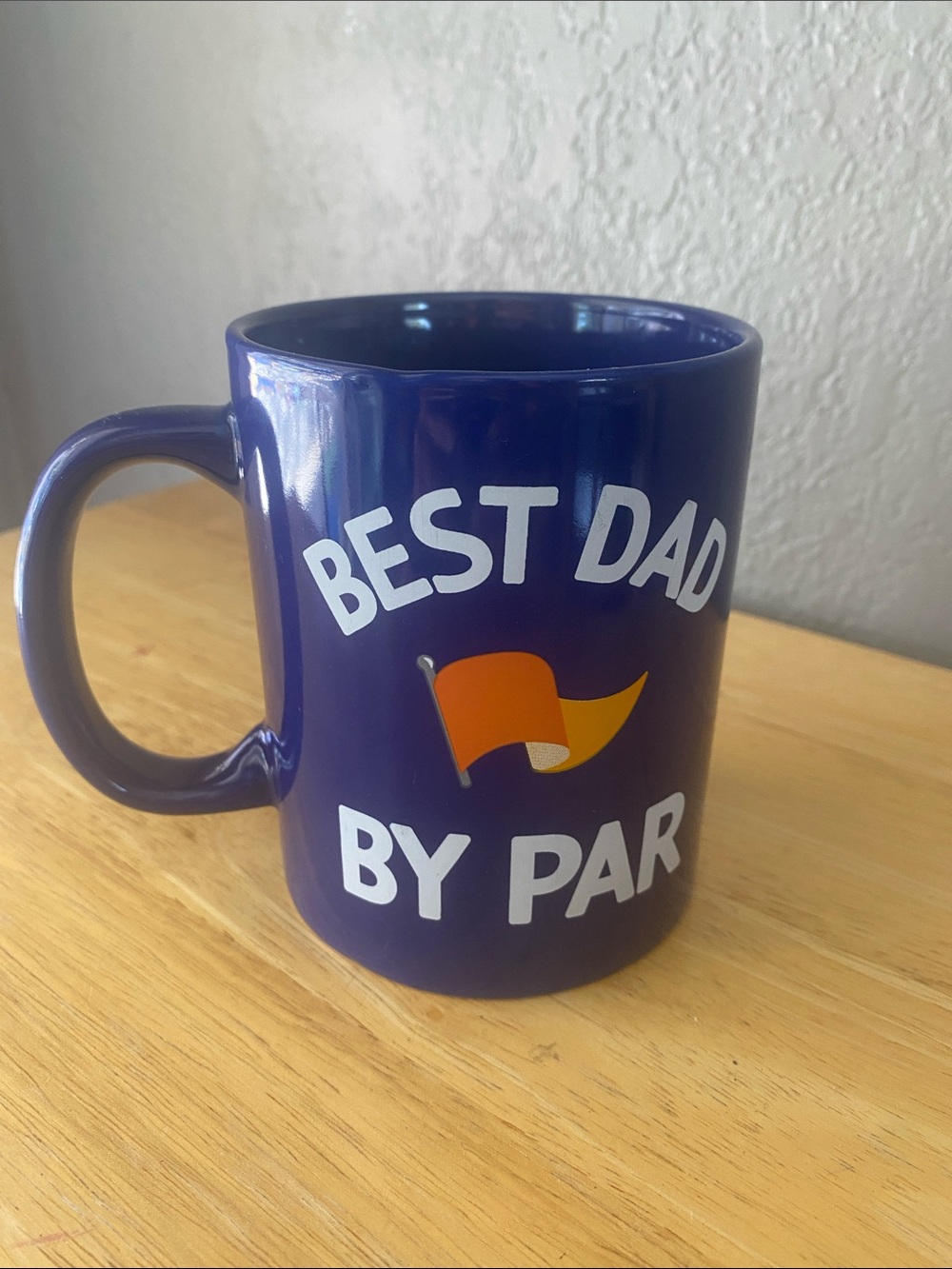 Royal Norfolk "Best Dad By Par" ceramic coffee mug featuring a golf flag graphic